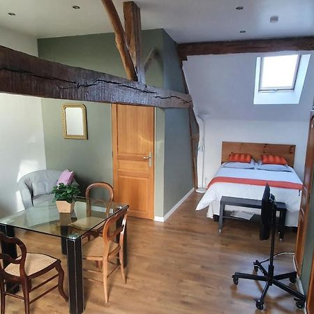 Bed and Breakfast Magnolia-house Louesme Esterno foto