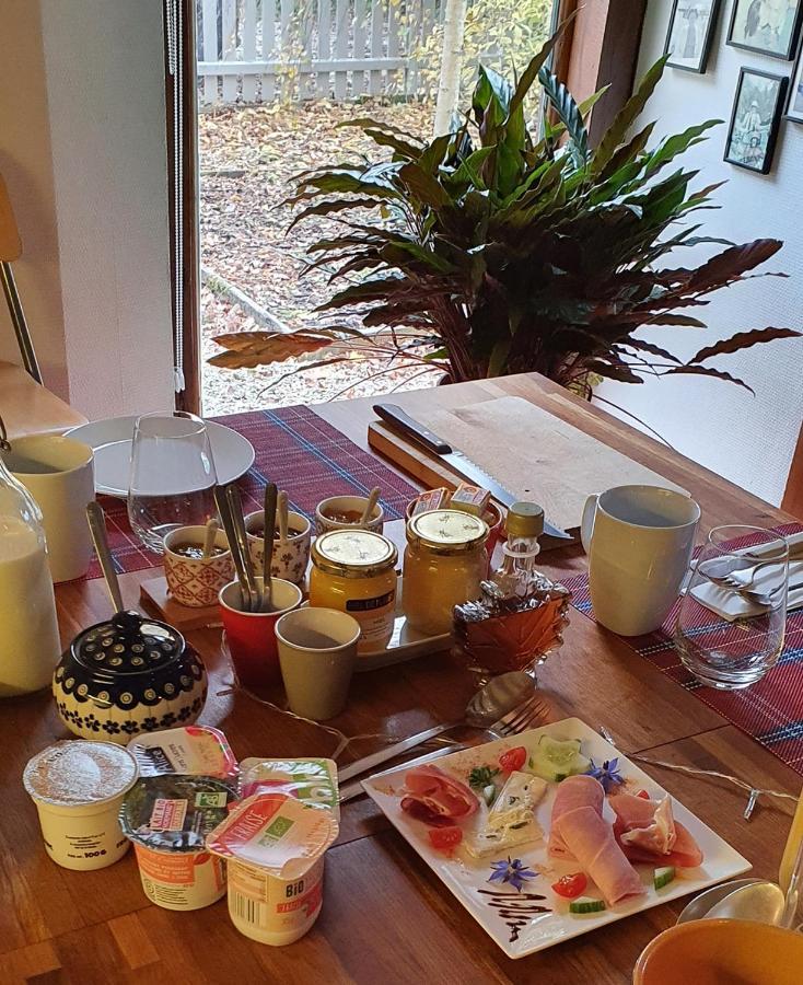 Bed and Breakfast Magnolia-house Louesme Esterno foto