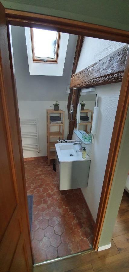 Bed and Breakfast Magnolia-house Louesme Esterno foto